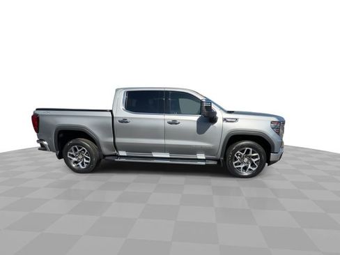 Used 2024 GMC Sierra 1500 SLT w/ SLT Premium Plus Package AWD/4WD image 9