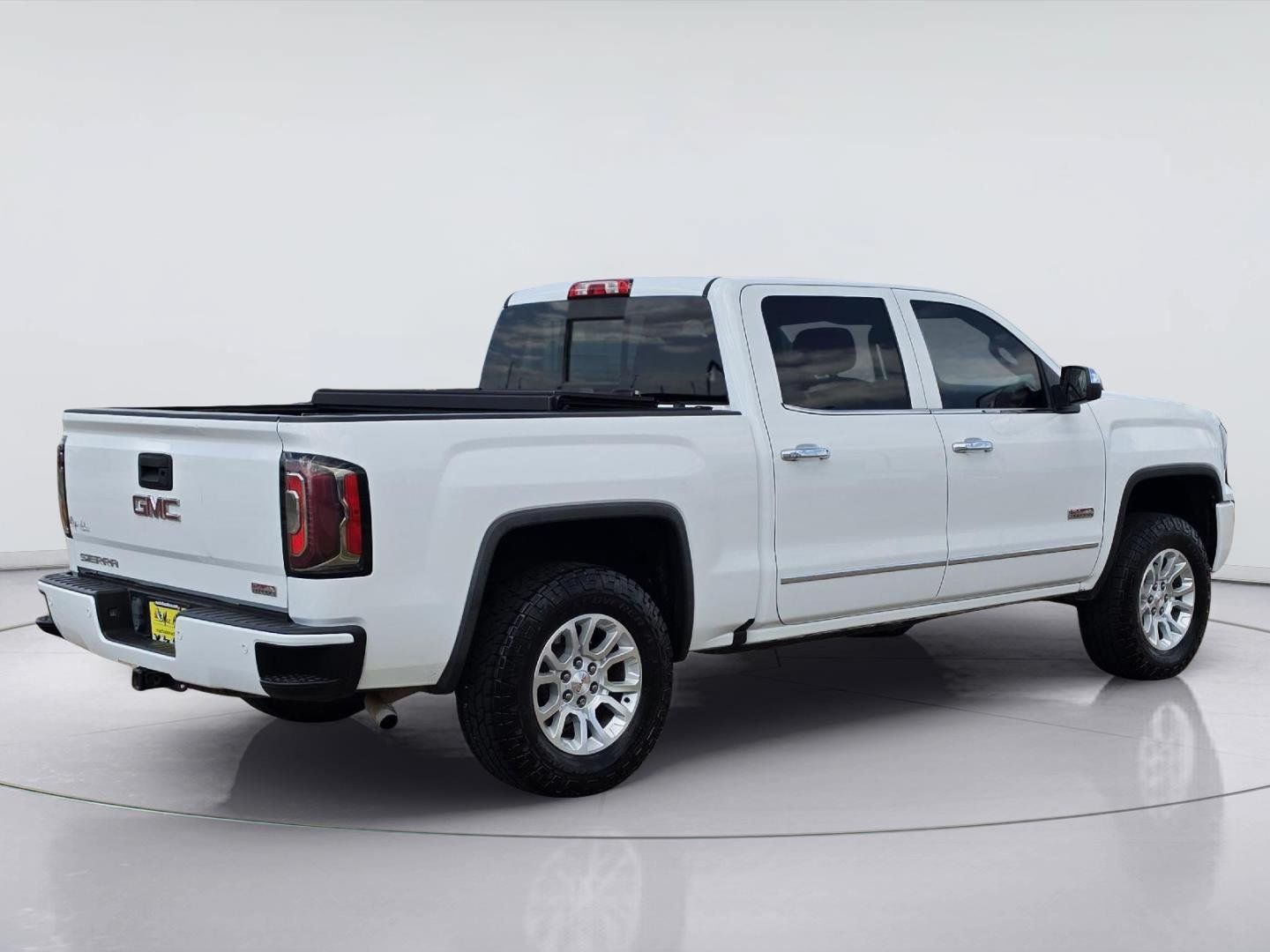 Used 2016 GMC Sierra 1500 SLT w/ All-Terrain Package AWD/4WD image 5
