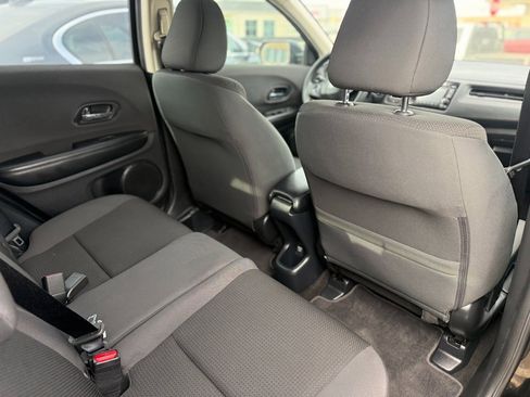 Used 2021 Honda HR-V LX image 10