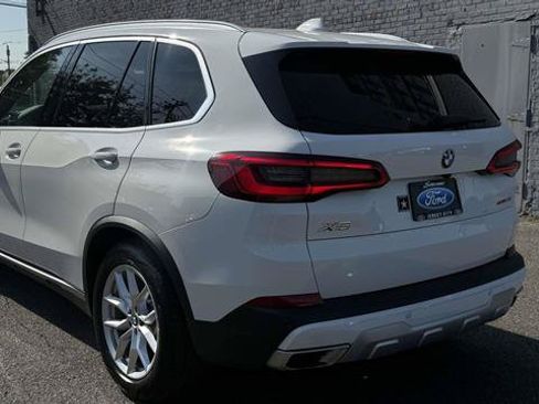 Used 2020 BMW X5 xDrive40i w/ Executive Package AWD/4WD image 3