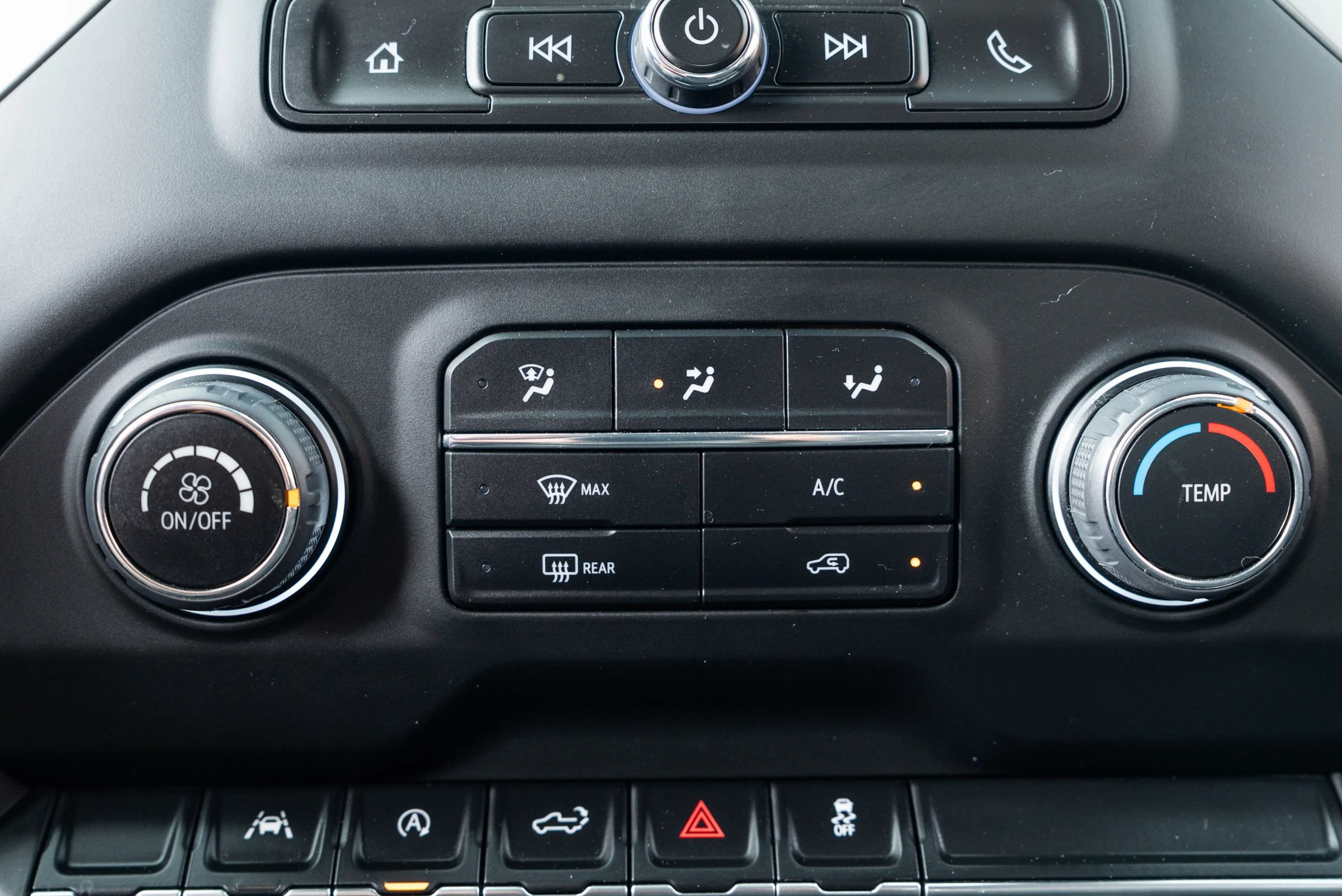 Used 2024 Chevrolet Silverado 1500 Custom w/ LPO, Dark Essentials Package AWD/4WD image 34