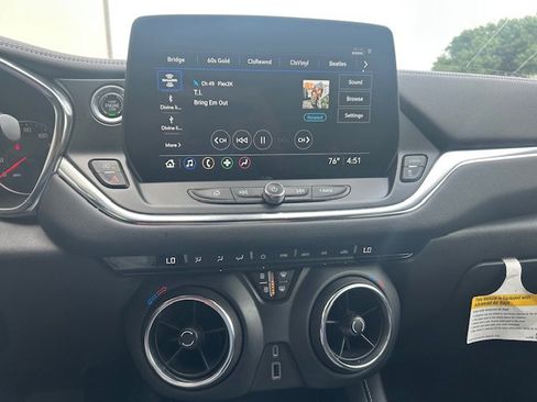 Used 2023 Chevrolet Blazer LT w/ Driver Confidence Package FWD image 18