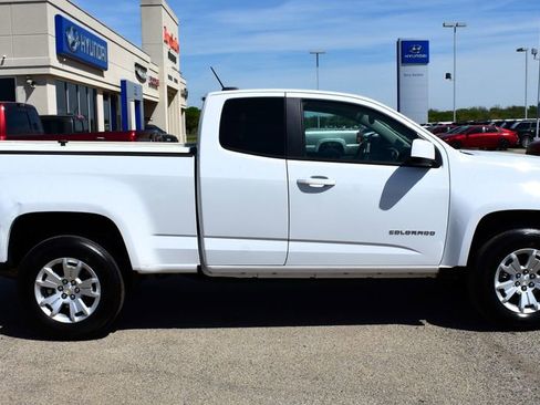 Used 2022 Chevrolet Colorado LT w/ Fleet Safety Package RWD image 2