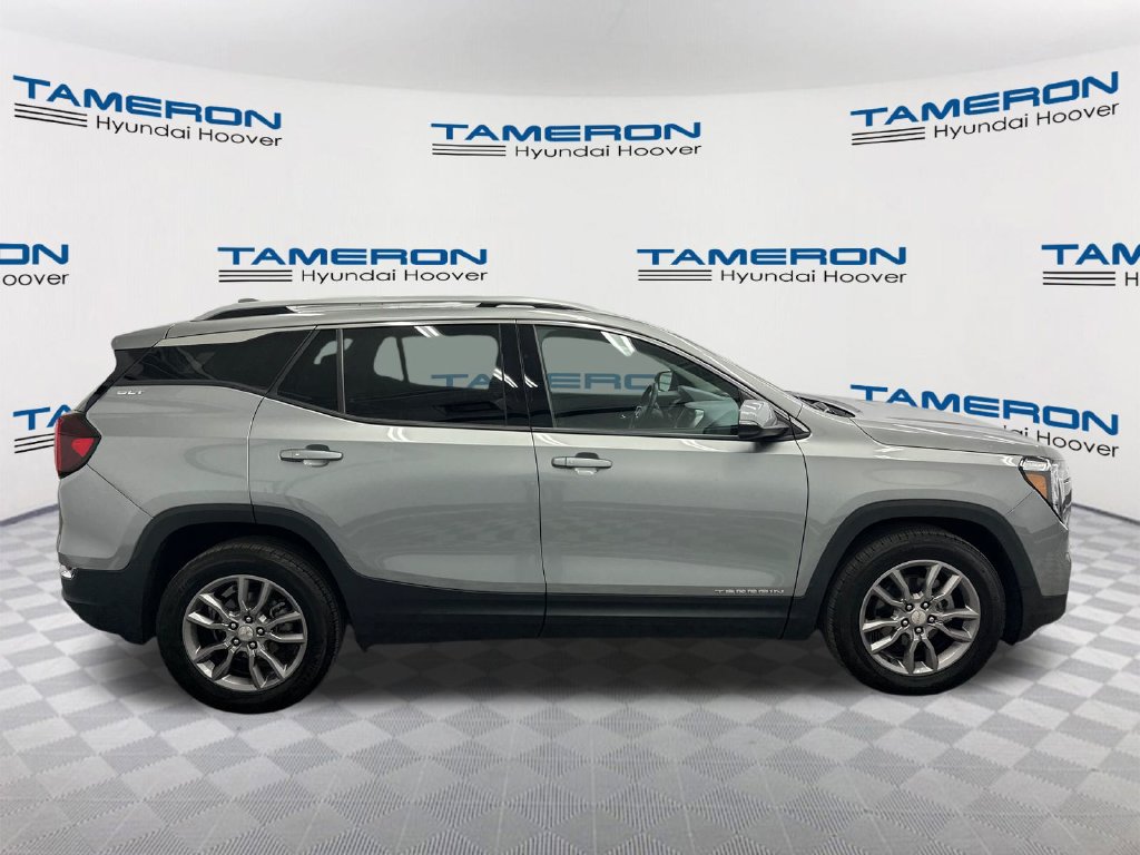 Used 2024 GMC Terrain SLT AWD/4WD image 6