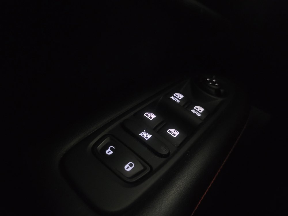 Used 2017 Jeep Compass Trailhawk w/ Leather Interior Group AWD/4WD image 27