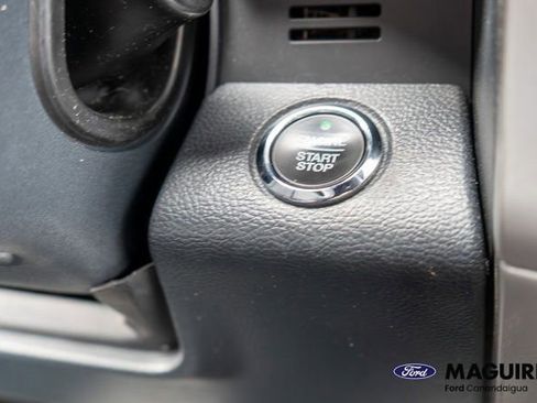 Used 2022 Ford F250 Lariat w/ Black Appearance Package AWD/4WD image 27