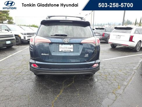 Used 2017 Toyota RAV4 LE image 6