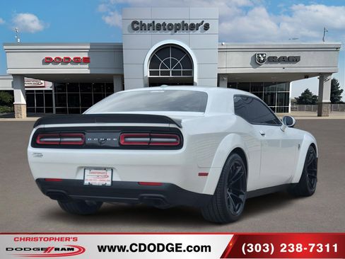 Used 2021 Dodge Challenger SRT Hellcat image 3
