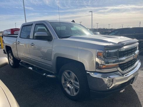 Used 2018 Chevrolet Silverado 1500 LT w/ All Star Edition image 4