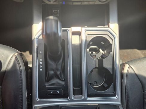 Used 2019 Ford F150 Platinum w/ Equipment Group 701A Luxury AWD/4WD image 26
