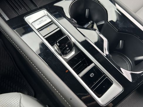 Certified 2025 Volkswagen Atlas Cross Sport SEL R-Line image 16