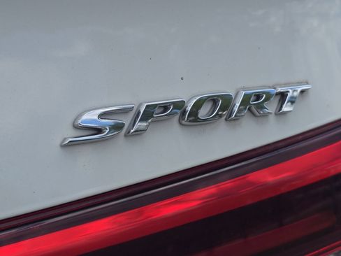 Used 2024 Honda Civic Sport image 10