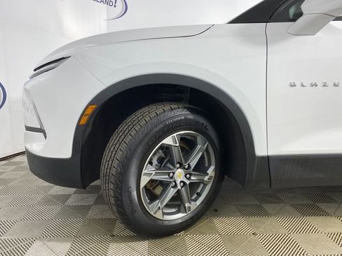 Certified 2024 Chevrolet Blazer LT w/ Convenience Package AWD/4WD image 30
