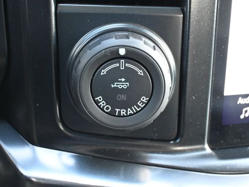 New 2026 Ford F350 Lariat w/ Lariat Premium Package AWD/4WD image 24