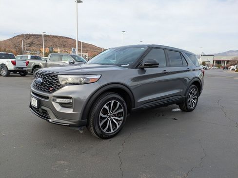 Used 2021 Ford Explorer ST image 8