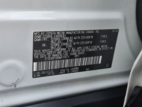 Used 2021 Toyota RAV4 XSE w/ XSE Grade Weather Package image 29