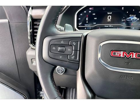 Used 2024 GMC Sierra 1500 AT4X image 21