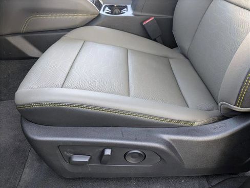 New 2026 Chevrolet Colorado ZR2 w/ Off-Road Front Bumper Package image 4