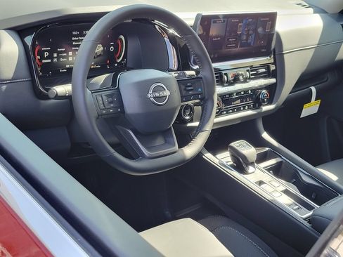 New 2026 Nissan Pathfinder SL FWD image 4
