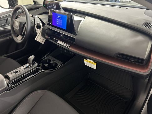 New 2026 Toyota Prius Plug-In Hybrid image 25