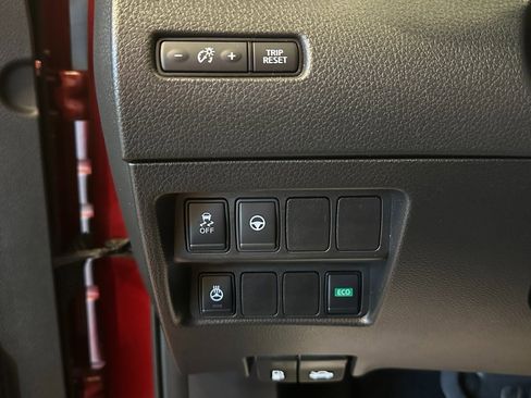 Used 2019 Nissan Rogue Sport SL image 19