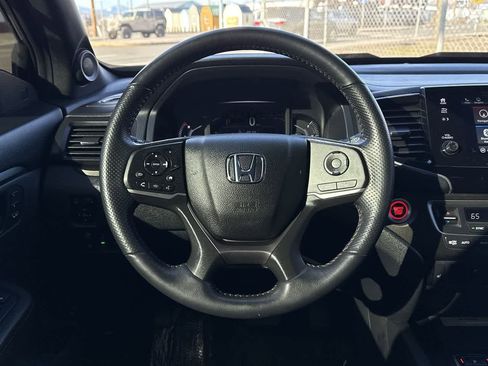 Used 2022 Honda Passport TrailSport image 16