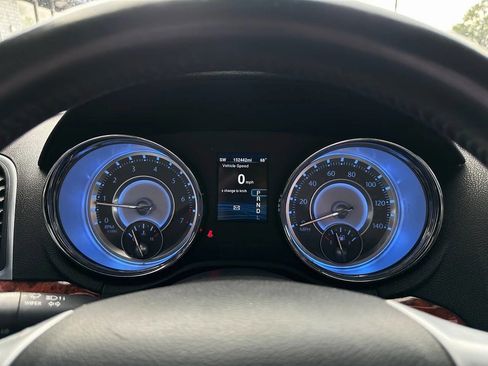 Used 2014 Chrysler 300 image 24