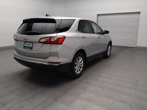 Used 2021 Chevrolet Equinox LT FWD image 9