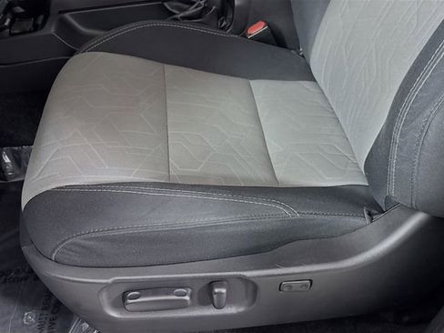 Used 2021 Toyota Tacoma TRD Off-Road image 21