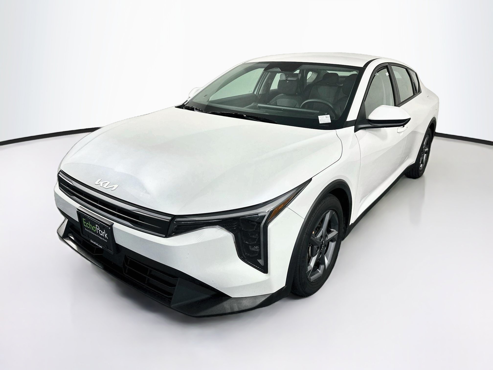 Used 2025 Kia K4 FWD image 3