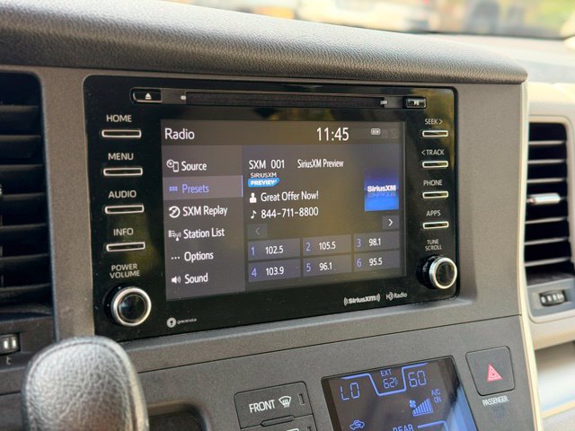 Used 2018 Toyota Sienna LE FWD image 14