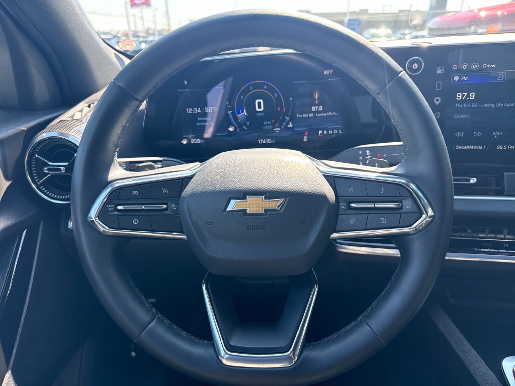 Used 2026 Chevrolet Equinox LT FWD image 16