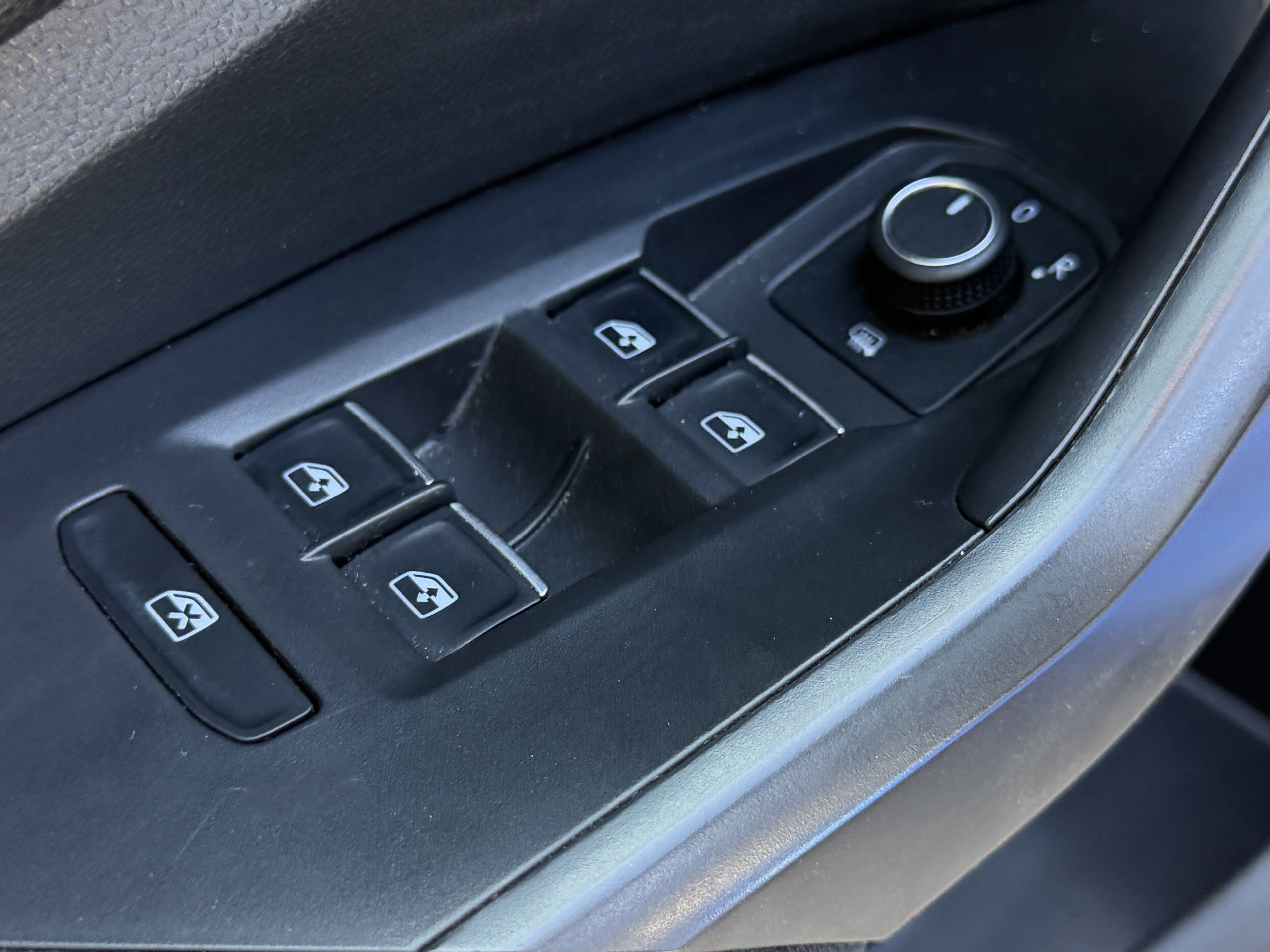 Used 2024 Volkswagen Jetta S FWD image 5