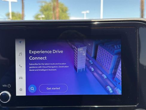 Certified 2024 Toyota Highlander XLE image 17