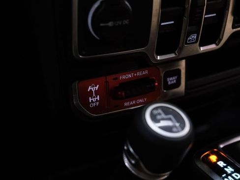 Used 2019 Jeep Wrangler Unlimited Rubicon AWD/4WD image 56
