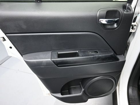 Used 2017 Jeep Patriot High Altitude image 20