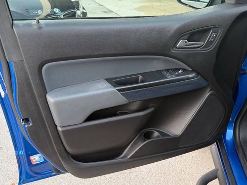 Used 2018 Chevrolet Colorado Z71 RWD image 14