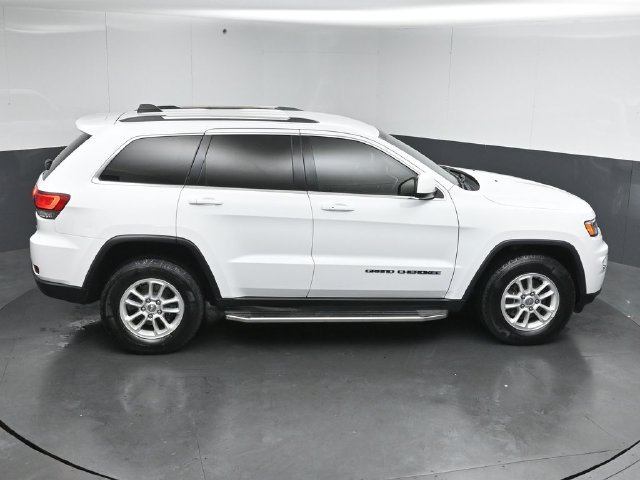 Used 2020 Jeep Grand Cherokee Laredo w/ Security & Convenience Group AWD/4WD image 51