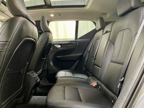 Used 2026 Volvo XC40 B5 Plus AWD/4WD image 17