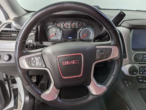 Used 2020 GMC Yukon XL SLT AWD/4WD image 20