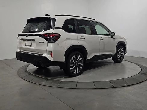 New 2025 Subaru Forester Touring image 5