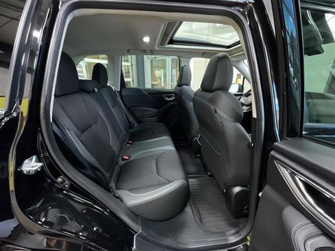 Used 2024 Subaru Forester Premium AWD/4WD image 27