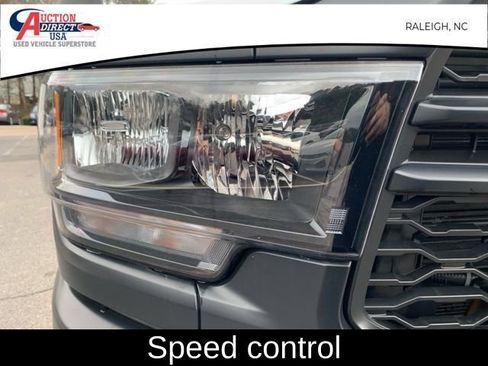 Used 2023 RAM 2500 Tradesman image 13