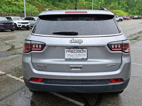 Certified 2022 Jeep Compass Latitude w/ Sun and Sound Group image 5