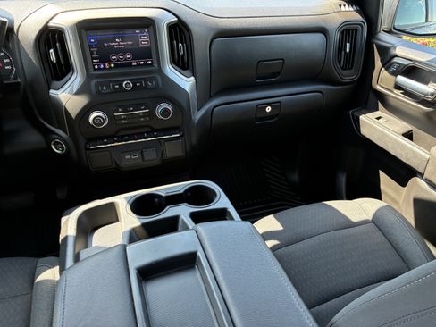 Used 2022 Chevrolet Silverado 1500 Custom RWD image 19