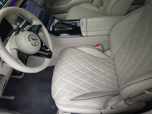 Used 2021 Mercedes-Benz S 580 4MATIC Sedan w/ AMG Line image 12