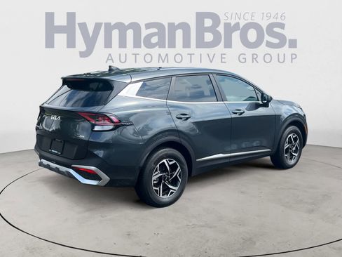 Certified 2025 Kia Sportage LX image 3