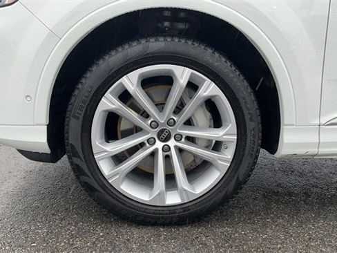 Used 2025 Audi Q7 3.0T Premium Plus image 4