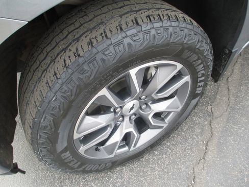 Used 2020 Chevrolet Silverado 1500 RST w/ Texas Edition image 15