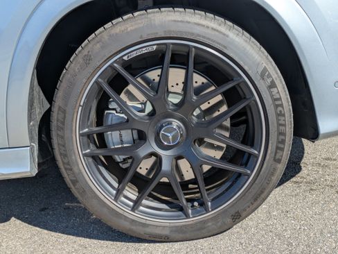 Used 2025 Mercedes-Benz GLE 53 AMG AMG GLE 53 image 11